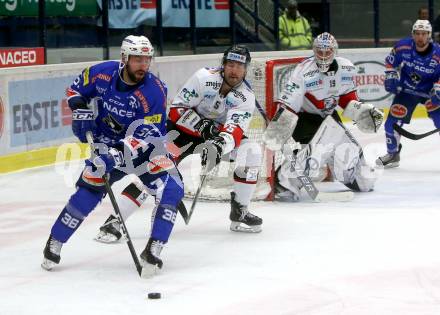 EBEL. Eishockey Bundesliga. EC VSV gegen HC Orli Znojmo. Jerry Pollastrone,   (VSV), Mikko Vainonen (Znojmo). Villach, am 11.1.2019.
Foto: Kuess 


---
pressefotos, pressefotografie, kuess, qs, qspictures, sport, bild, bilder, bilddatenbank