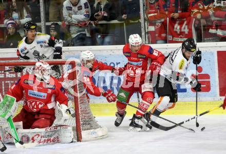 EBEL. Eishockey Bundesliga. KAC gegen	Dornbirn Bulldogs. Steven Strong, Clemens Unterweger,  (KAC), Philipp Poeschmann (Dornbirn). Klagenfurt, am 13.1.2019.
Foto: Kuess

---
pressefotos, pressefotografie, kuess, qs, qspictures, sport, bild, bilder, bilddatenbank