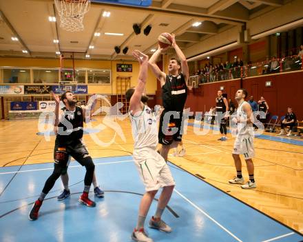 Basketball 2. Bundesliga. Grunddurchgang 14. Runde. KOS Celovec gegen   	BK Mattersburg Rocks. Jaka Stemberger (KOS), Marko Soldo (BK Mattersburg Rocks). Klagenfurt, am 13.1.2019.
Foto: Kuess
---
pressefotos, pressefotografie, kuess, qs, qspictures, sport, bild, bilder, bilddatenbank