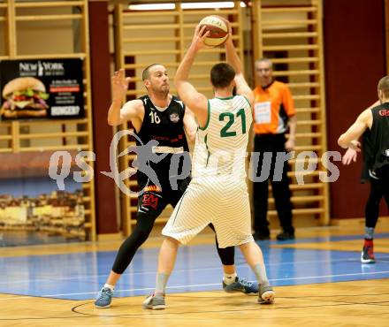 Basketball 2. Bundesliga. Grunddurchgang 14. Runde. KOS Celovec gegen   	BK Mattersburg Rocks.  Jaka Stemberger (KOS), Corey Hallett (BK Mattersburg Rocks). Klagenfurt, am 13.1.2019.
Foto: Kuess
---
pressefotos, pressefotografie, kuess, qs, qspictures, sport, bild, bilder, bilddatenbank