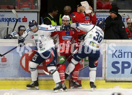 EBEL. Eishockey Bundesliga. KAC gegen	Fehervar AV 19. Martin Schumnig,  (KAC), Tero Koskiranta, Arttu Luttinen (Alba Volan). Klagenfurt, am 18.1.2019.
Foto: Kuess

---
pressefotos, pressefotografie, kuess, qs, qspictures, sport, bild, bilder, bilddatenbank