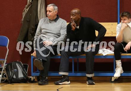 Basketball 2. Bundesliga. Grunddurchgang 15. Runde. Woerthersee Piraten gegen Basket Flames.  Trainer Franz Zderadicka, Co-Trainer Renaldo O Neal (Basket Flames). Klagenfurt, am 5.1.2019.
Foto: Kuess
---
pressefotos, pressefotografie, kuess, qs, qspictures, sport, bild, bilder, bilddatenbank