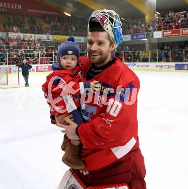 EBEL. Eishockey Bundesliga. KAC gegen	HC Orli Znojmo. Lars Haugen mit Tochter (KAC). Klagenfurt, am 27.1.2019.
Foto: Kuess

---
pressefotos, pressefotografie, kuess, qs, qspictures, sport, bild, bilder, bilddatenbank