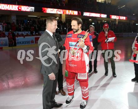 EBEL. Eishockey Bundesliga. KAC gegen	HC Orli Znojmo. Ehrung Jamie Lundmark. Jamie Lundmark, Thomas Koch. Klagenfurt, am 27.1.2019.
Foto: Kuess
Foto: Kuess

---
pressefotos, pressefotografie, kuess, qs, qspictures, sport, bild, bilder, bilddatenbank