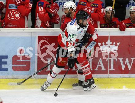 EBEL. Eishockey Bundesliga. KAC gegen	HC Orli Znojmo. David Joseph Fischer,  (KAC), Nicolas Hvala (Znojmo). Klagenfurt, am 27.1.2019.
Foto: Kuess

---
pressefotos, pressefotografie, kuess, qs, qspictures, sport, bild, bilder, bilddatenbank