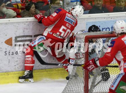 EBEL. Eishockey Bundesliga. KAC gegen	HC Orli Znojmo. Matthew Neal,  (KAC), Adam Sedlak (Znojmo). Klagenfurt, am 27.1.2019.
Foto: Kuess

---
pressefotos, pressefotografie, kuess, qs, qspictures, sport, bild, bilder, bilddatenbank