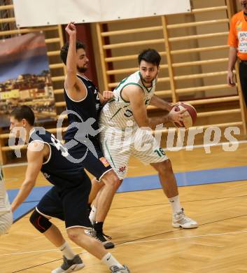 Basketball 2. Bundesliga. Grunddurchgang 16. Runde. KOS Celovec gegen   	BBC Nord Dragonz. Marin Sliskovic (KOS), Lukas Baumgartner (BBC Nord Dragonz). Klagenfurt, am 27.1.2019.
Foto: Kuess
---
pressefotos, pressefotografie, kuess, qs, qspictures, sport, bild, bilder, bilddatenbank