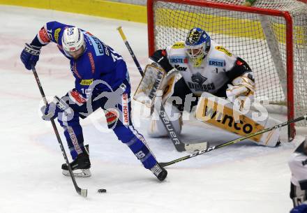 EBEL. Eishockey Bundesliga. EC VSV gegen Dornbirn Bulldogs. MacGregor Sharp,   (VSV), Juhana Rasmus Julius Aho (Dornbirn). Villach, am 1.2.2019.
Foto: Kuess 


---
pressefotos, pressefotografie, kuess, qs, qspictures, sport, bild, bilder, bilddatenbank