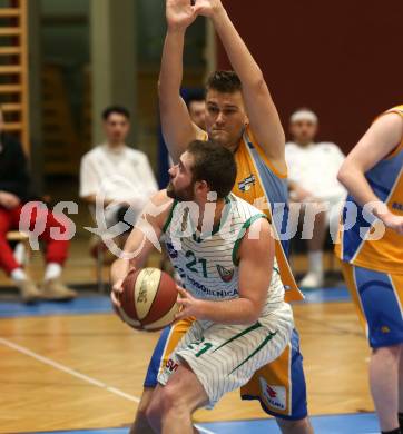 Basketball 2. Bundesliga. Grunddurchgang 18. Runde. KOS Celovec gegen   	BBU Salzburg. Jaka Stemberger,  (KOS), Mladen Perak (Salzburg). Klagenfurt, am 9.2.2019.
Foto: Kuess
---
pressefotos, pressefotografie, kuess, qs, qspictures, sport, bild, bilder, bilddatenbank