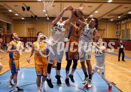Basketball 2. Bundesliga. Grunddurchgang 18. Runde. KOS Celovec gegen   	BBU Salzburg. Lovro Fizuleto, Toman Feinig (KOS), Dimitrios Mauratoglou (Salzburg). Klagenfurt, am 9.2.2019.
Foto: Kuess
---
pressefotos, pressefotografie, kuess, qs, qspictures, sport, bild, bilder, bilddatenbank