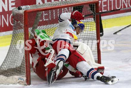 EBEL. Eishockey Bundesliga. KAC gegen	EC Red Bull Salzburg. Lars Haugen,  (KAC), Florian Baltram (Salzburg). Klagenfurt, am 12.2.2019.
Foto: Kuess

---
pressefotos, pressefotografie, kuess, qs, qspictures, sport, bild, bilder, bilddatenbank