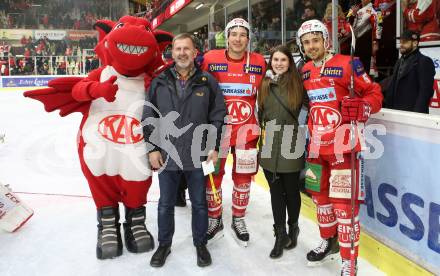 EBEL. Eishockey Bundesliga. KAC gegen	EC Red Bull Salzburg. Antenne Fan Bank. Patrick Harand, Charles Robin Gartner (KAC). Klagenfurt, am 12.2.2019.
Foto: Kuess

---
pressefotos, pressefotografie, kuess, qs, qspictures, sport, bild, bilder, bilddatenbank