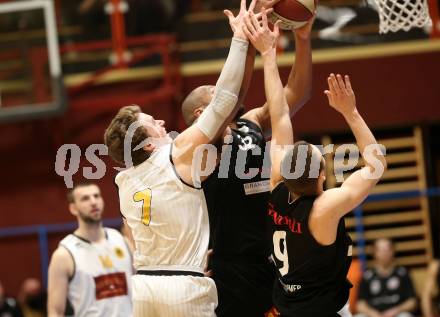 Basketball 2. Bundesliga. Grunddurchgang 19. Runde. Woerthersee Piraten gegen BK Mattersburg Rocks.  Lukas Simoner, (Woerthersee Piraten),  Gary Ware, Arnis Servuts (Mattersburg). Klagenfurt, am 16.2.2019.
Foto: Kuess
---
pressefotos, pressefotografie, kuess, qs, qspictures, sport, bild, bilder, bilddatenbank