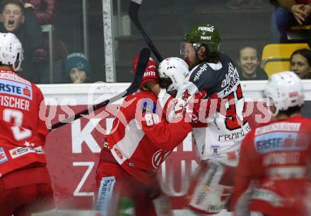 EBEL. Eishockey Bundesliga. KAC gegen	HCB Suedtirol Alperia. Nikolaus Kraus,  (KAC), Brett Findlay (Bozen). Klagenfurt, am 1.3.2019.
Foto: Kuess

---
pressefotos, pressefotografie, kuess, qs, qspictures, sport, bild, bilder, bilddatenbank