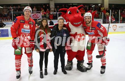 EBEL. Eishockey Bundesliga. KAC gegen	HCB Suedtirol Alperia. Nicholas Eric Petersen, Spieler des Abends Steven Strong (KAC). Klagenfurt, am 1.3.2019.
Foto: Kuess

---
pressefotos, pressefotografie, kuess, qs, qspictures, sport, bild, bilder, bilddatenbank