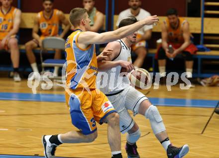 Basketball 2. Bundesliga. Grunddurchgang 21. Runde. Woerthersee Piraten gegen BBU Salzburg.  Christof Gspandl (Woerthersee Piraten), Max Renner (Salzburg). Klagenfurt, am 2.3.2019.
Foto: Kuess
---
pressefotos, pressefotografie, kuess, qs, qspictures, sport, bild, bilder, bilddatenbank