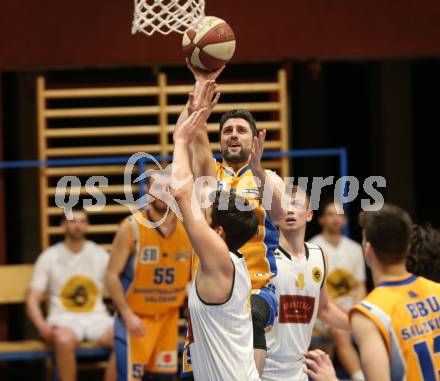 Basketball 2. Bundesliga. Grunddurchgang 21. Runde. Woerthersee Piraten gegen BBU Salzburg.  Daniel Gspandl (Woerthersee Piraten), Dimitris Mouratoglou (Salzburg). Klagenfurt, am 2.3.2019.
Foto: Kuess
---
pressefotos, pressefotografie, kuess, qs, qspictures, sport, bild, bilder, bilddatenbank