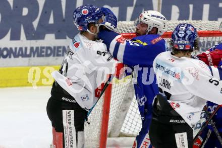 EBEL. Eishockey Bundesliga. EC VSV gegen HC TWK Innsbruck.  Markus Schlacher,  (VSV), Mario Lamoureux (Innsbruck). Villach, am 3.3.2019.
Foto: Kuess 


---
pressefotos, pressefotografie, kuess, qs, qspictures, sport, bild, bilder, bilddatenbank