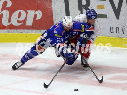EBEL. Eishockey Bundesliga. EC VSV gegen HC TWK Innsbruck. Matthew Pelech,   (VSV), John Lammers (Innsbruck). Villach, am 3.3.2019.
Foto: Kuess 


---
pressefotos, pressefotografie, kuess, qs, qspictures, sport, bild, bilder, bilddatenbank
