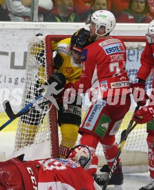 EBEL. Eishockey Bundesliga. KAC gegen	spusu Vienna Capitals. Steven Strong,  (KAC), Taylor Vause (Vienna Capitals). Klagenfurt, am 5.3.2019.
Foto: Kuess

---
pressefotos, pressefotografie, kuess, qs, qspictures, sport, bild, bilder, bilddatenbank