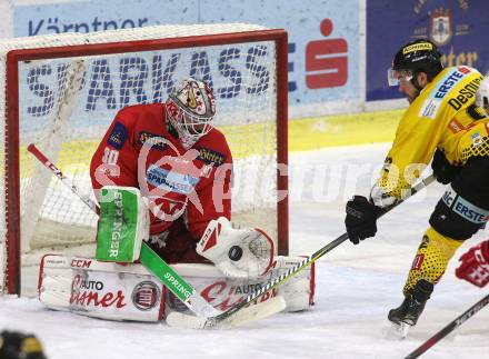 EBEL. Eishockey Bundesliga. KAC gegen	spusu Vienna Capitals. Lars Haugen,  (KAC), Christopher Desousa (Vienna Capitals). Klagenfurt, am 5.3.2019.
Foto: Kuess

---
pressefotos, pressefotografie, kuess, qs, qspictures, sport, bild, bilder, bilddatenbank