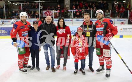 EBEL. Eishockey Bundesliga. KAC gegen	Fehervar AV 19. Thomas Koch, Spieler des Abends Marcel Witting (KAC). Klagenfurt, am 10.3.2019.
Foto: Kuess

---
pressefotos, pressefotografie, kuess, qs, qspictures, sport, bild, bilder, bilddatenbank