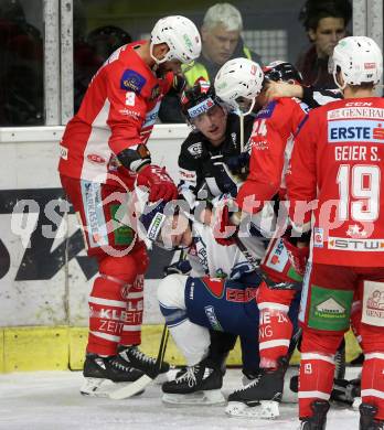 EBEL. Eishockey Bundesliga. KAC gegen	Fehervar AV 19. David JosephFischer,  (KAC), Steven Strong, Donat Szita (Fehervar AV 19). Klagenfurt, am 10.3.2019.
Foto: Kuess

---
pressefotos, pressefotografie, kuess, qs, qspictures, sport, bild, bilder, bilddatenbank