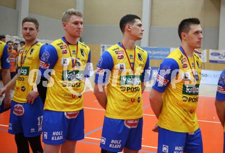 Volleyball. MEVZA-Cup-Final4. SK Posojilnica Aich/Dob gegen ACH Volley Ljubljana. Nicolai Grabmueller, Thomas Troethann, Kacper Andrzej Stelmach, Matej Koek (Aich/Dob). Bleiburg, 16.3.2019.
Foto: Kuess
---
pressefotos, pressefotografie, kuess, qs, qspictures, sport, bild, bilder, bilddatenbank