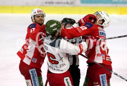 EBEL. Eishockey Bundesliga. KAC gegen	HCB Suedtirol Alperia. Marcel Witting, Clemens Unterweger (KAC), Angelo Miceli (Bozen). Klagenfurt, am 17.3.2019.
Copyright DIENER / Kuess
---
pressefotos, pressefotografie, kuess, qs, qspictures, sport, bild, bilder, bilddatenbank