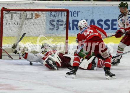 EBEL. Eishockey Bundesliga. KAC gegen	HCB Suedtirol Alperia. Marcel Witting,  (KAC), Jacob Wesley Smith (Bozen). Klagenfurt, am 22.3.2019.
Foto: Kuess

---
pressefotos, pressefotografie, kuess, qs, qspictures, sport, bild, bilder, bilddatenbank