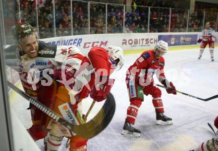 EBEL. Eishockey Bundesliga. KAC gegen	HCB Suedtirol Alperia. Thomas Hundertpfund, Stefan Geier,  (KAC), Daniel Glira (Bozen). Klagenfurt, am 22.3.2019.
Foto: Kuess

---
pressefotos, pressefotografie, kuess, qs, qspictures, sport, bild, bilder, bilddatenbank