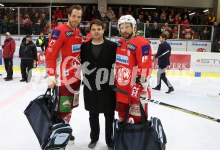 EBEL. Eishockey Bundesliga. KAC gegen	HCB Suedtirol Alperia. Thomas HUndertpfund, Spieler des Abends Thomas Koch (KAC). Klagenfurt, am 22.3.2019.
Foto: Kuess

---
pressefotos, pressefotografie, kuess, qs, qspictures, sport, bild, bilder, bilddatenbank