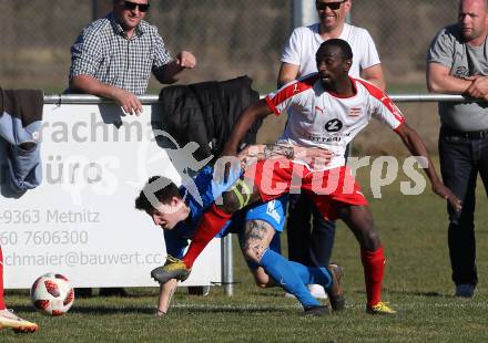 Fussball Kaerntner Liga. Woelfnitz gegen Bleiburg. Kevin Mpaka,  (Woelfnitz),  Christopher Anton Lobnig (Bleiburg). Woelfnitz, am 23.3.2019.
Foto: Kuess
---
pressefotos, pressefotografie, kuess, qs, qspictures, sport, bild, bilder, bilddatenbank