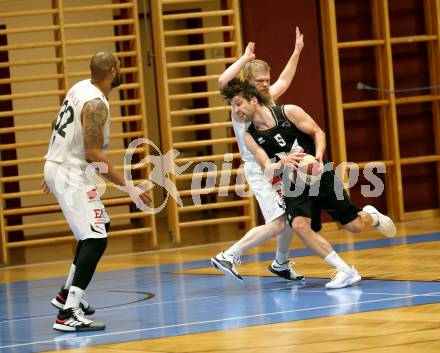 Basketball 2. Bundesliga. Play-Offs 2. Runde. Woerthersee Piraten gegen BK Mattersburg Rocks.  Sebastian Schaal (Woerthersee Piraten), Gary Ware, Claudio Vancura (Mattersburg). Klagenfurt, am 29.3.2019.
Foto: Kuess
---
pressefotos, pressefotografie, kuess, qs, qspictures, sport, bild, bilder, bilddatenbank