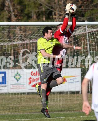 Fussball. Kaerntner Liga. ATUS Ferlach gegen Lind. Patrick Christian Boeck,  (Ferlach), Eduard Ebner (Lind). Ferlach, am 30.3.2019.
Foto: Kuess
---
pressefotos, pressefotografie, kuess, qs, qspictures, sport, bild, bilder, bilddatenbank