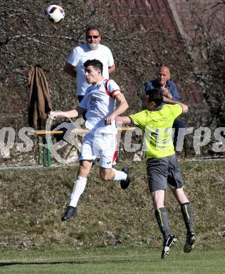 Fussball. Kaerntner Liga. ATUS Ferlach gegen Lind. Lukas Jaklitsch,  (Ferlach), Marco Ebner (Lind). Ferlach, am 30.3.2019.
Foto: Kuess
---
pressefotos, pressefotografie, kuess, qs, qspictures, sport, bild, bilder, bilddatenbank