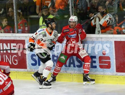 EBEL. Eishockey Bundesliga. KAC gegen	Moser Medical Graz99ers. Clemens Unterweger,  (KAC), Kevin Moderer (Graz). Klagenfurt, am 5.4.2019.
Foto: Kuess

---
pressefotos, pressefotografie, kuess, qs, qspictures, sport, bild, bilder, bilddatenbank