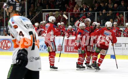 EBEL. Eishockey Bundesliga. KAC gegen	Moser Medical Graz99ers. Torjubel David Joseph Fischer, Thomas Koch, Nicholas Eric Petersen, Andrew Jacob Kozek, Matthew Neal (KAC). Klagenfurt, am 5.4.2019.
Foto: Kuess

---
pressefotos, pressefotografie, kuess, qs, qspictures, sport, bild, bilder, bilddatenbank