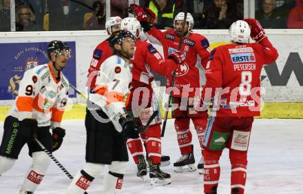 EBEL. Eishockey Bundesliga. KAC gegen	Moser Medical Graz99ers. Torjubel Thomas Koch, Andrew Jacob Kozek, Nicholas Eric Petersen (KAC). Klagenfurt, am 5.4.2019.
Foto: Kuess

---
pressefotos, pressefotografie, kuess, qs, qspictures, sport, bild, bilder, bilddatenbank