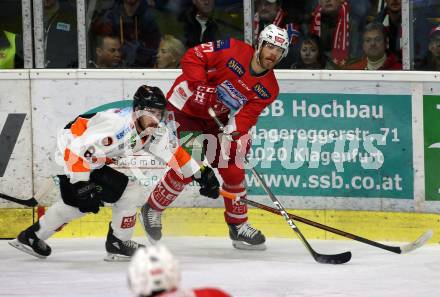 EBEL. Eishockey Bundesliga. KAC gegen	Moser Medical Graz99ers. Thomas Hundertpfund,  (KAC), Matthew Caito (Graz). Klagenfurt, am 5.4.2019.
Foto: Kuess

---
pressefotos, pressefotografie, kuess, qs, qspictures, sport, bild, bilder, bilddatenbank