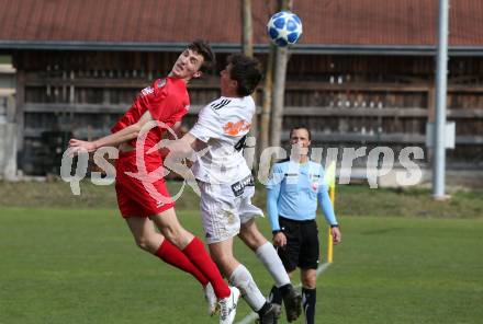 Fussball 1. Klasse A. Doelsach gegen Hermagor.  Philipp Hochegger,  (Doelsach), Siegfried Josef Pirker (Hermagor). Doelsach, am 6.4.2019.
Foto: Kuess
---
pressefotos, pressefotografie, kuess, qs, qspictures, sport, bild, bilder, bilddatenbank