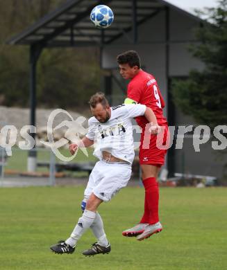 Fussball 1. Klasse A. Doelsach gegen Hermagor.  Marcel Lassnig,  (Doelsach),  Tonatiuh Nicolas Avila Miranda (Hermagor). Doelsach, am 6.4.2019.
Foto: Kuess
---
pressefotos, pressefotografie, kuess, qs, qspictures, sport, bild, bilder, bilddatenbank