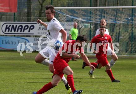 Fussball 1. Klasse A. Doelsach gegen Hermagor.  Marcus Neunhaeuserer,  (Doelsach), Pascal Andre Wieser (Hermagor). Doelsach, am 6.4.2019.
Foto: Kuess
---
pressefotos, pressefotografie, kuess, qs, qspictures, sport, bild, bilder, bilddatenbank