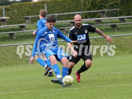 Fussball. Kaerntner Liga. Bleiburg gegen Matrei. Dejan Geric  (Bleiburg),  Jonathan Panzl (Matrei). Bleiburg, 13.4.2019.
Foto: Kuess 
---
pressefotos, pressefotografie, kuess, qs, qspictures, sport, bild, bilder, bilddatenbank