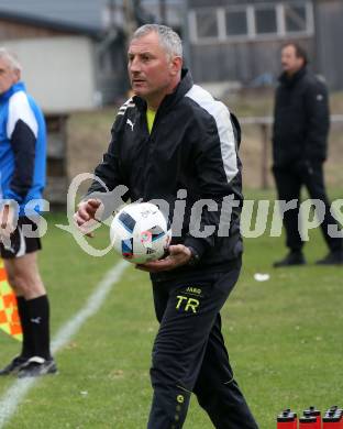 Fussball. Kaerntner Liga. Lind gegen SK Maria Saal.  Trainer Peter Zagler (Lind). Bleiburg, 13.4.2019.
Foto: Kuess 
---
pressefotos, pressefotografie, kuess, qs, qspictures, sport, bild, bilder, bilddatenbank