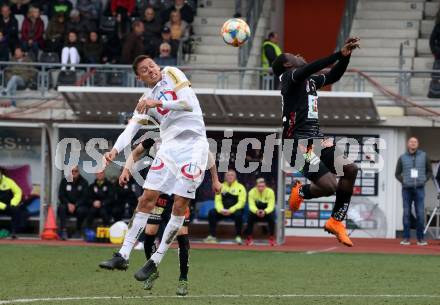 Fussball tipico Bundesliga. RZ Pellets WAC gegen FK Austria Wien. Sekou Koita, (WAC),  Uros Matic (Wien). Wolfsberg, am 14.4.2019.
Foto: Kuess

---
pressefotos, pressefotografie, kuess, qs, qspictures, sport, bild, bilder, bilddatenbank