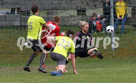 Fussball. Kaerntner Liga. Lind gegen SK Maria Saal.  Petar Cumbo, Daniel Ebner, Paul Mayerhofer (Lind), Raphael Wintersteiger  (SK Maria Saal). Bleiburg, 13.4.2019.
Foto: Kuess 
---
pressefotos, pressefotografie, kuess, qs, qspictures, sport, bild, bilder, bilddatenbank