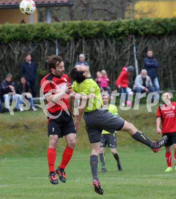 Fussball. Kaerntner Liga. Lind gegen SK Maria Saal.  Alexander Preissl,  (Lind),  Roland Krenn (SK Maria Saal). Bleiburg, 13.4.2019.
Foto: Kuess 
---
pressefotos, pressefotografie, kuess, qs, qspictures, sport, bild, bilder, bilddatenbank