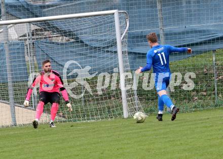 Fussball. Kaerntner Liga. Bleiburg gegen Matrei.  Thomas Poek (Bleiburg), Mario Kleinlercher (Matrei). Bleiburg, 13.4.2019.
Foto: Kuess 
---
pressefotos, pressefotografie, kuess, qs, qspictures, sport, bild, bilder, bilddatenbank