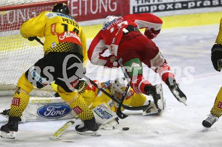 EBEL. Eishockey Bundesliga. KAC gegen	spusu Vienna Capitals. Marcel Witting, (KAC), Patrick Peter, Jean Philippe Lamoureux  (Vienna Capitals). Klagenfurt, am 16.4.2019.
Foto: Kuess

---
pressefotos, pressefotografie, kuess, qs, qspictures, sport, bild, bilder, bilddatenbank